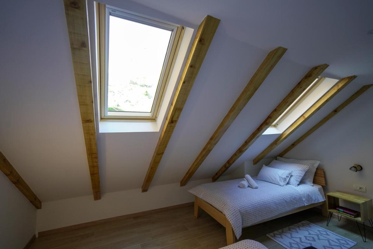 Apartment Ispod Ure Sinj Eksteriør bilde