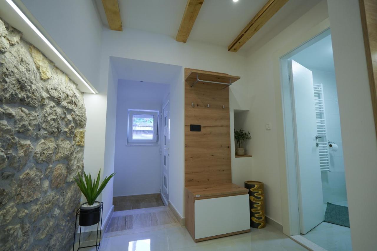 Apartment Ispod Ure Sinj Eksteriør bilde