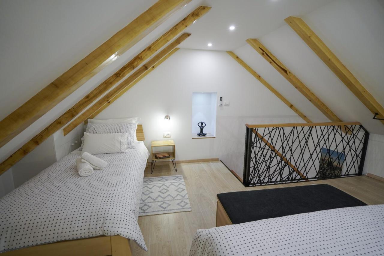 Apartment Ispod Ure Sinj Eksteriør bilde