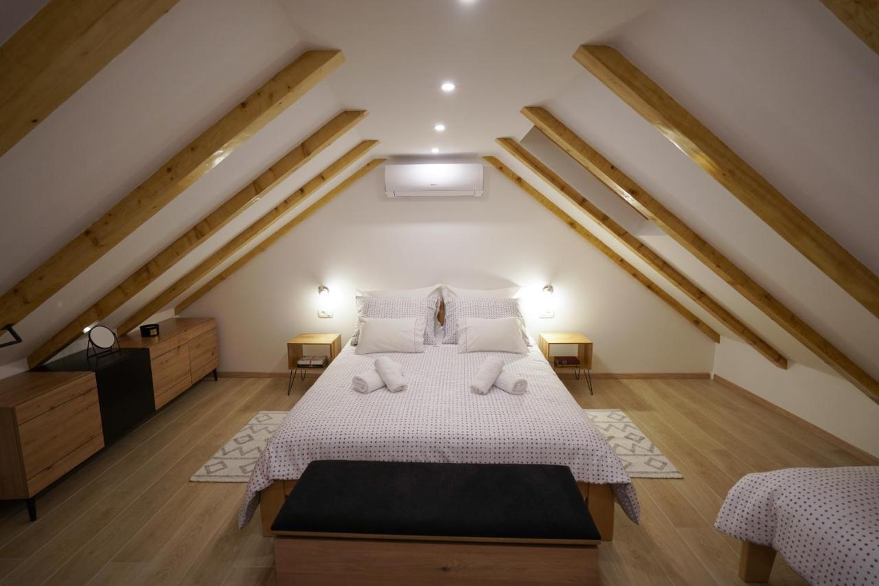 Apartment Ispod Ure Sinj Eksteriør bilde