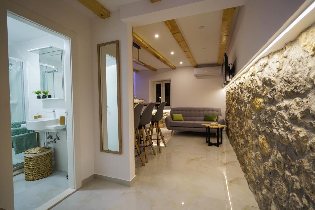 Apartment Ispod Ure Sinj Eksteriør bilde