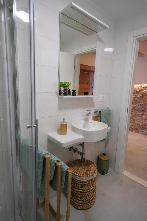 Apartment Ispod Ure Sinj Eksteriør bilde